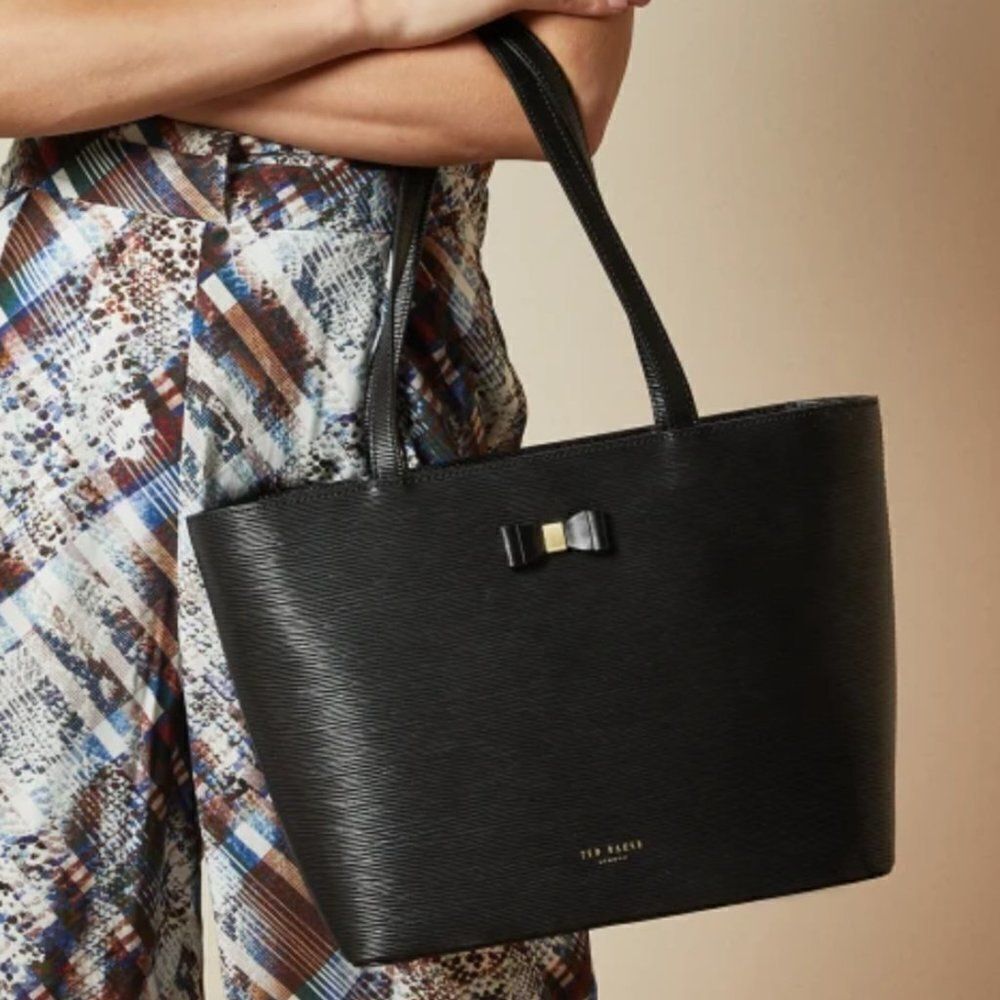 Ted Baker DEANNAH Small bow detail shopper